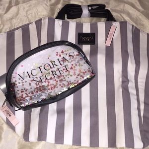 NWT Victoria’s Secret Tote and Make up bag
